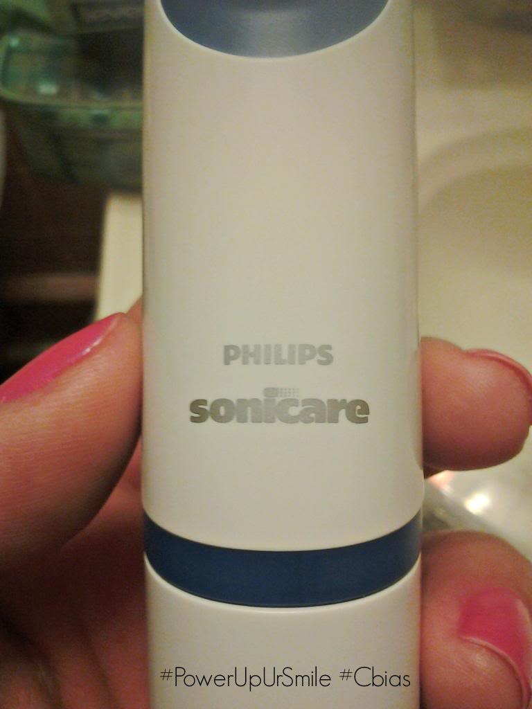 Derrochando_sonrisas_con_el_cepillo_de_dientes_Philips_Sonicare_PowerUp_01_zpsfe66992f