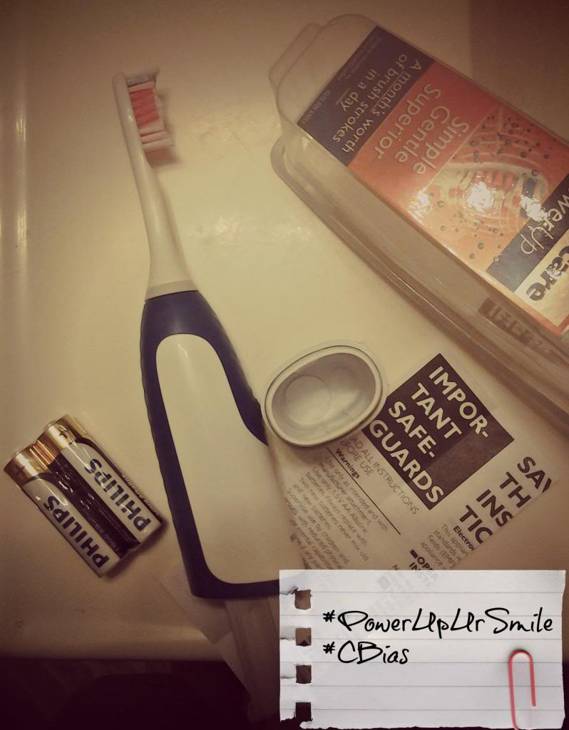 Derrochando_sonrisas_con_el_cepillo_de_dientes_Philips_Sonicare_PowerUp_02_zpsa862959e