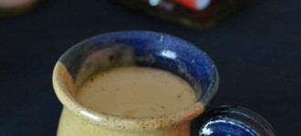 Disfrutando de la Sobremesa con Café Batido